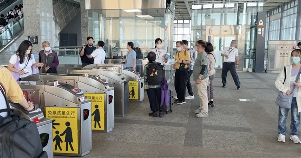 台湾高鉄が終日自由席運行へ、夜間に信号異常を調査