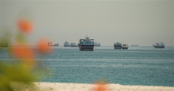 Iran Announces Draft Agreement with US: To Resume Strait of Hormuz Shipping and End Naval Blockade