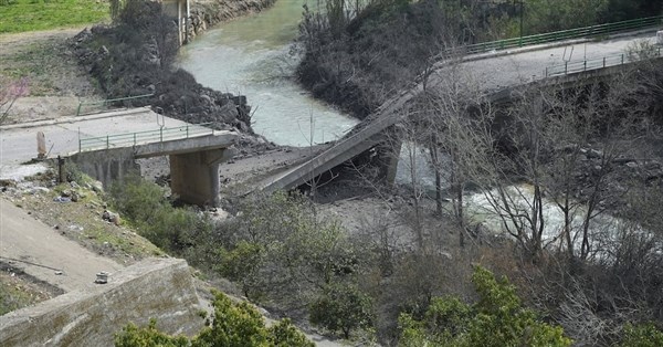 Israeli Military Strikes Southern Lebanon; Lebanese PM Accuses Israel of 'Scorched-Earth Policy'