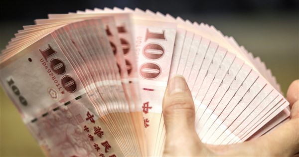 労働基金、3月は史上最大の損失も4月は1兆元超の収益で過去最高を更新