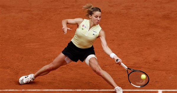From Qualifier to Semifinalist: Polish Underdog Chwalinska Continues French Open Fairytale