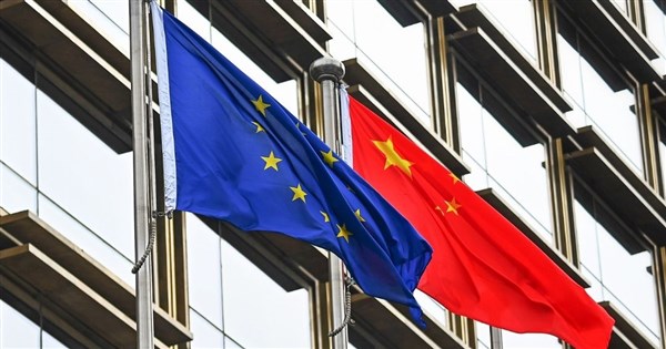 ブルームバーグ：EU、中国との貿易紛争に備え準備中