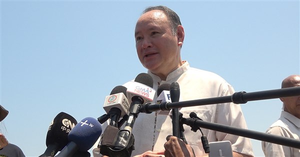 中国が制裁か、フィリピン国防長官「中国に資産なし、渡航の意思もない」