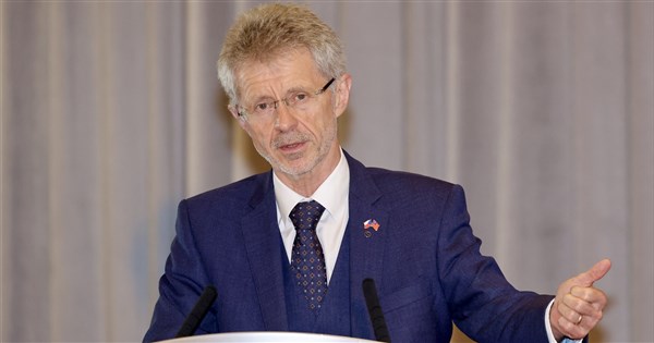 ヴィストルチル・チェコ上院議長：「中国に屈し属国になるな」、台湾の孤立防止を強調