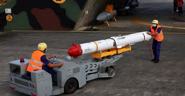 ロイター：台湾の対艦ミサイル、2029年初頭までに約1850隻に増加へ 台湾海峡に「殺傷区域」構築