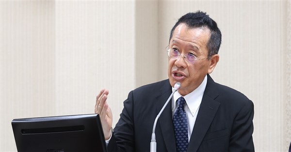 顧立雄国防部長：新規購入F-16Vに搭載の「蝮蛇之盾」電子戦システムは作戦要件を満たす