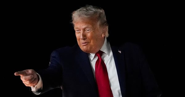 トランプ大統領：米軍アパッチがイランに撃墜された、米国は報復せねばならない