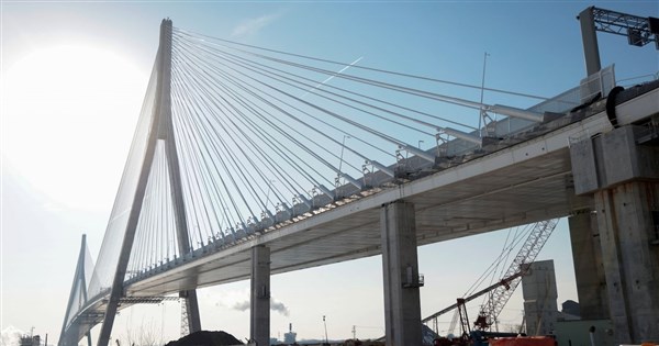 かつてトランプ氏が阻止を公言した加米間の新国際橋、今週開通へ