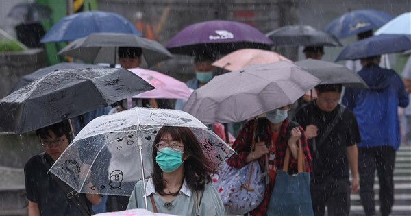 気象署、豪雨事件を解除 吳德榮氏「引き続き劇的な天気に警戒を」