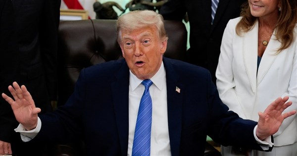 トランプ大統領、米国は本日イランに再び「非常に激しい」攻撃を加えると表明