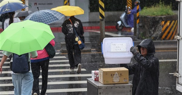 吳德榮氏：今後1週間、梅雨前線が南北に徘徊、降雨は徐々に減少へ