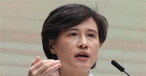 鄭麗君副院長：米国の半導体232条関税決定前に、台湾企業への優遇措置を先に確認したい