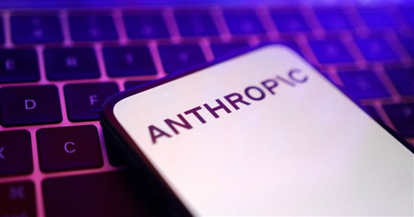 US Bans Foreigners from Using Anthropic's Most Advanced AI over National Security Concerns