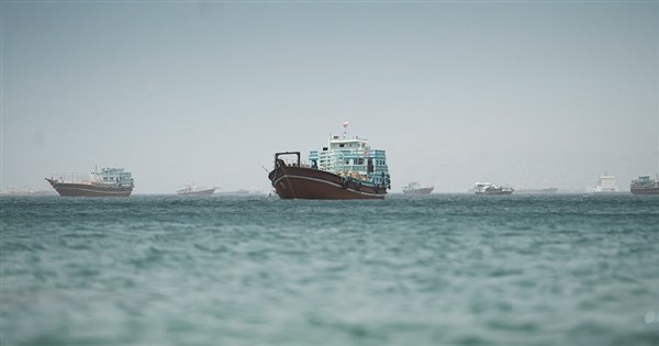 トランプ氏：終戦協議は14日に署名予定、ホルムズ海峡が再開へ