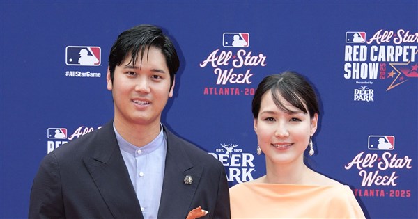 Shohei Ohtani Announces Birth of Second Child, Realizing High School Life Plan