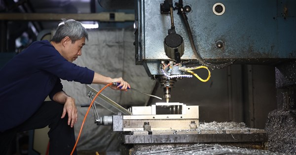 AI需求熱絡 5月工業生產指數創新高、年增11.78%