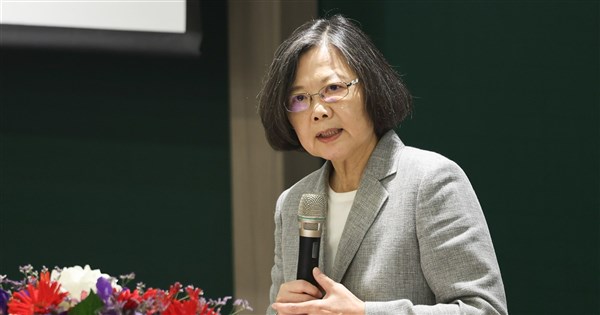 法媒專訪談中國施壓 蔡英文：民主絕非理所當然
