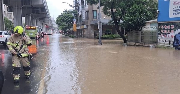 台北豪雨災害應變中心二級開設 籲內湖居民防淹水