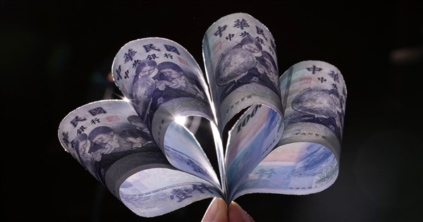 政院修法 未成年子女免稅額115年增至15.15萬