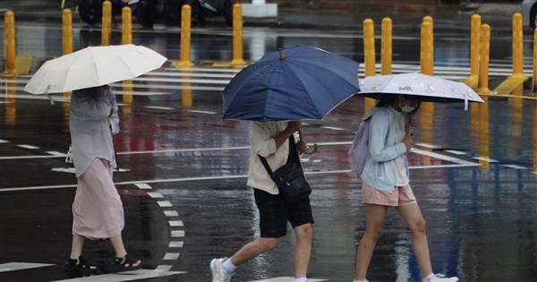 26日各地易有劇烈降雨 南部續防豪雨以上等級
