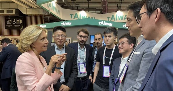 Greater Paris Region Seeks Strategic AI Partnership with Taiwan Tech Sector