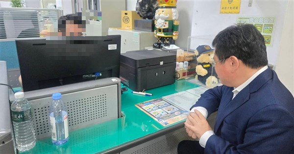 男攻擊矢板明夫後擬搭機離境 警台中機場逮獲