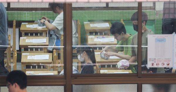 颱風巴威來襲 分科測驗延至7/13、7/14舉行