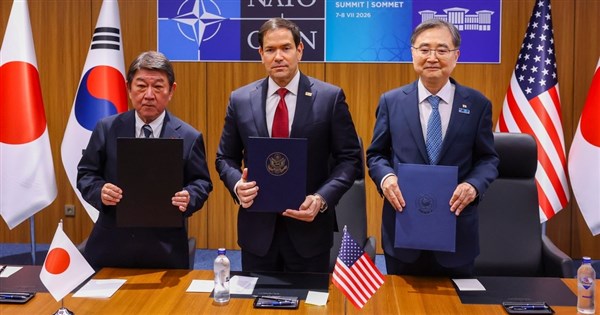US, Japan, South Korea Foreign Ministers Emphasize Importance of Taiwan Strait Peace, Express Concern Over Taiwan's Surroundings