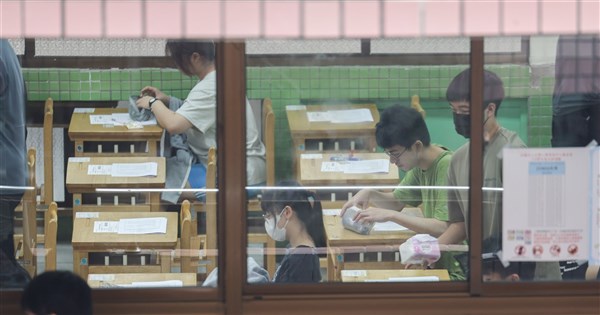 分科測驗延至7/13、7/14 啟動金屬探測防電子舞弊