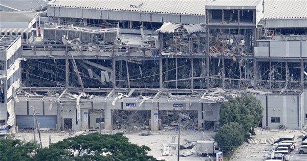 熊本強震後永旺夢樂城爆炸 警公開搜救影片