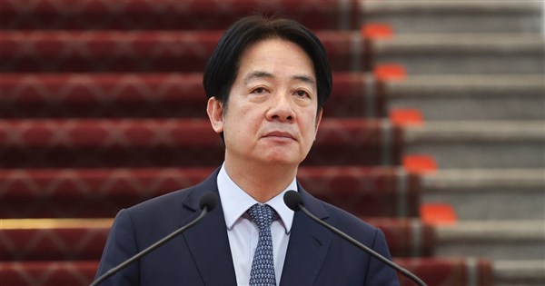 總統:總預算延宕351天三讀 盼116年度如期審議