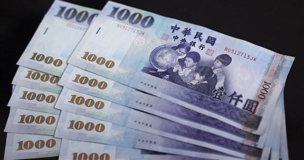 李四川質疑中央普發1萬態度轉變 蘇巧慧:合法合憲都支持