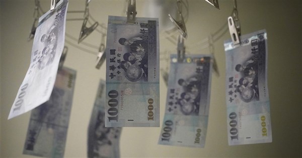 所得稅法修正三讀　未成年子女免稅額15萬1500元明年申報適用