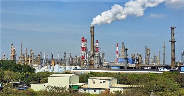 環境部:台灣碳費制度獲英國認可 助產業維持國際競爭力