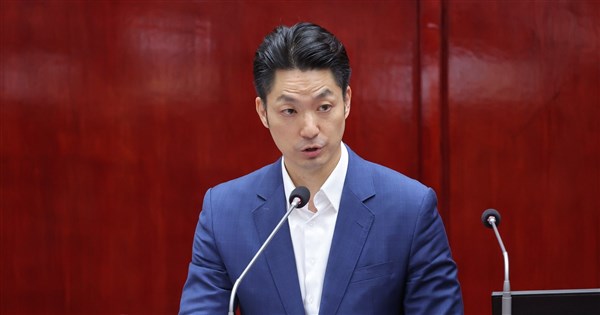 蔣萬安大兒子獲公費交換生惹議　北市教育局：一切依規