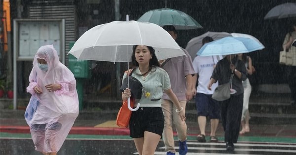 北北基大雨特報 吳德榮:慎防強對流、南部下週擺脫連日雨