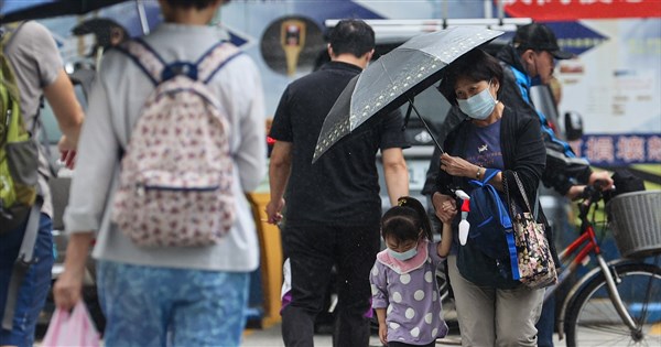 吳德榮:11日起水氣漸增 15日北部白天稍轉涼 吳德榮:11日起水氣漸增 15日北部白天稍轉涼
