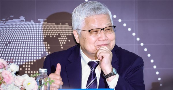 從消去法選電機系到解題　魏哲家談台積電工程師日常