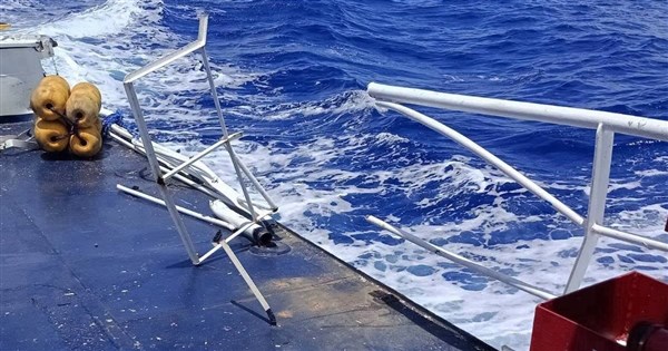 菲律賓:中國海警船南海「衝撞」公務船 菲律賓:中國海警船南海「衝撞」公務船