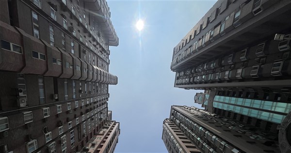 豪宅門檻未鬆綁　央行揭3考量、新案漲幅遠超營建成本