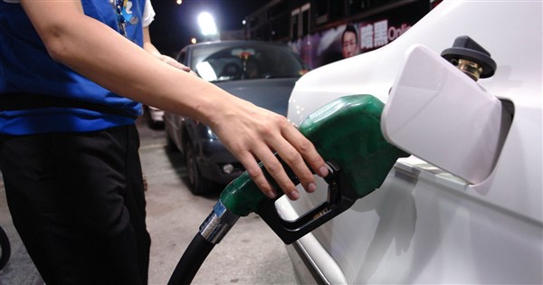 中油:21日起汽柴油價格不調整 95無鉛維持32.7元