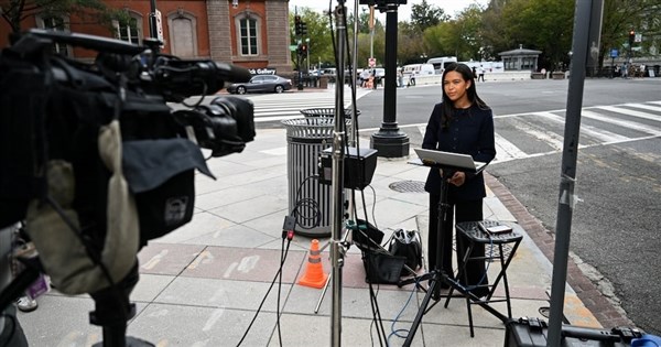 川普禁CNN等媒體進白宮 3媒體提告控侵害新聞自由 川普禁CNN等媒體進白宮 3媒體提告控侵害新聞自由