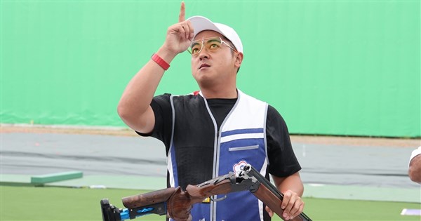 亞運射擊李孟遠摘銅牌往天空指　想到天上父親有點想哭