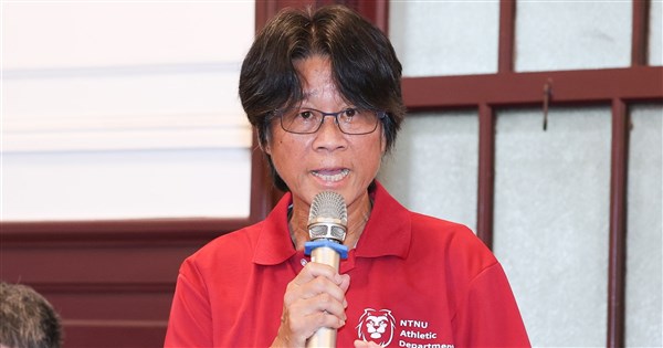 台師大女足案 周台英涉詐欺侵占52萬遭訴、被控強迫抽血不起訴