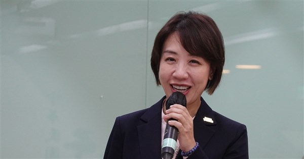 徐佳青請辭 政院:副委員長李姸慧代理續推動僑務