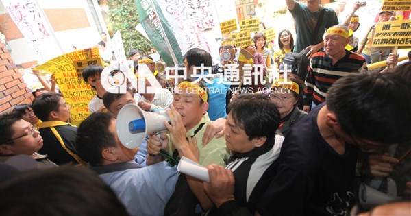 南鐵地下化歷經拆遷戶抗爭 施工再遇地質、管線及文資遺構挑戰