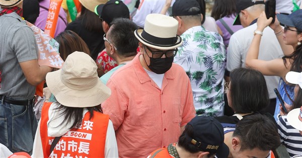 將到場觀摩蔣萬安造勢 蔡康永笑稱著黑西裝表重視 將到場觀摩蔣萬安造勢 蔡康永笑稱著黑西裝表重視
