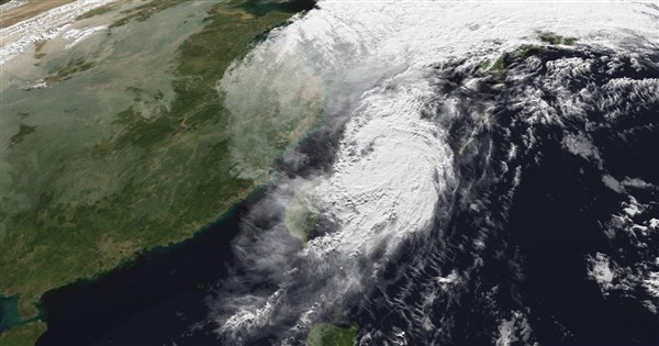 台東焚風凌晨飆39.3度 薔琵陸警範圍剩桃園以北、宜蘭 台東焚風凌晨飆39.3度 薔琵陸警範圍剩桃園以北、宜蘭
