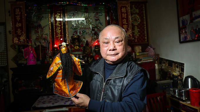 護傳統也拚創新「魔術之手」許正宗要當布袋戲的超級助選員