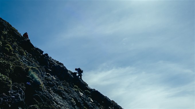 選擇活得更飽滿 「向死而生」的登山者們